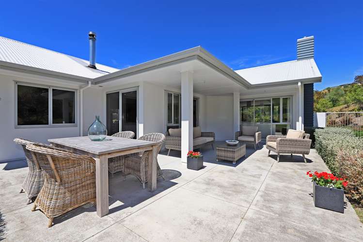 143 Kent Terrace Taradale_15