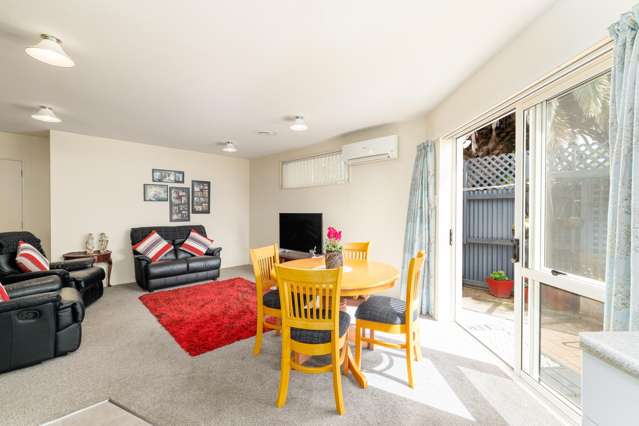 1 Charlotte Lane Woolston_2