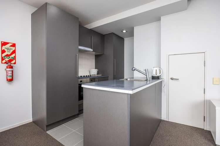 7C/11A City Road Auckland Central_6