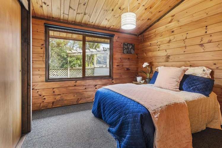 16 Apple Terrace Porirua East_14