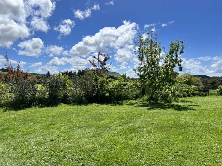 17 Parerohi Grove Kuratau_14