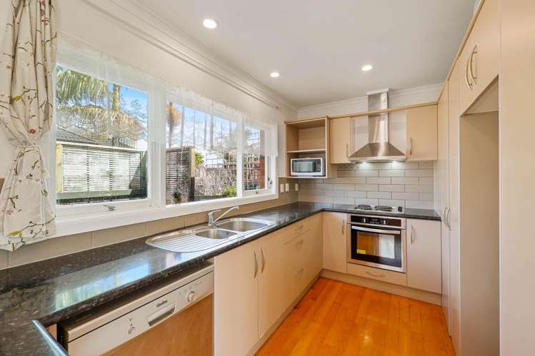 77 Macleans Road Bucklands Beach_7