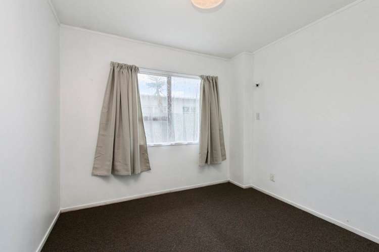 2/138 Hutchinson Avenue New Lynn_5