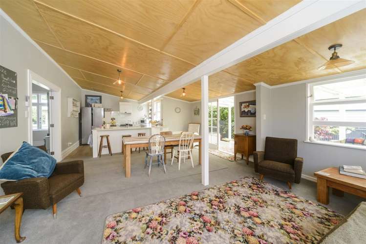 89 Bridge Street Bulls_22