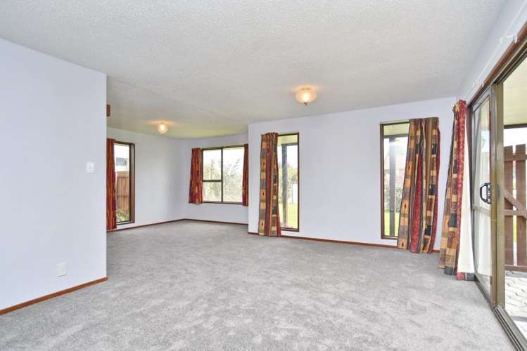 2 Kinross Street Hei Hei_2