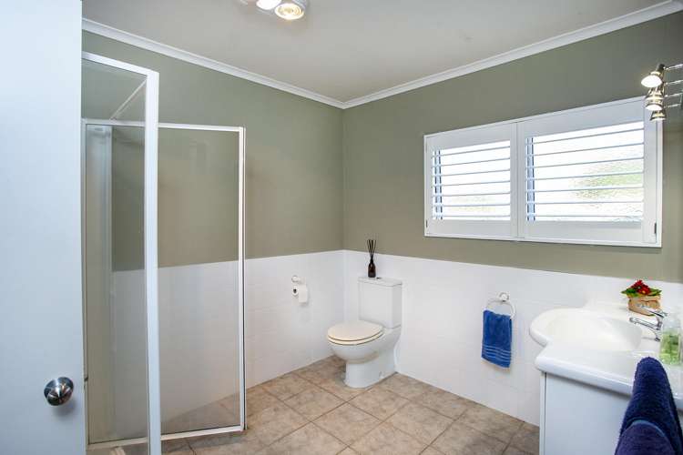 24 Fairburn Place Leamington_14