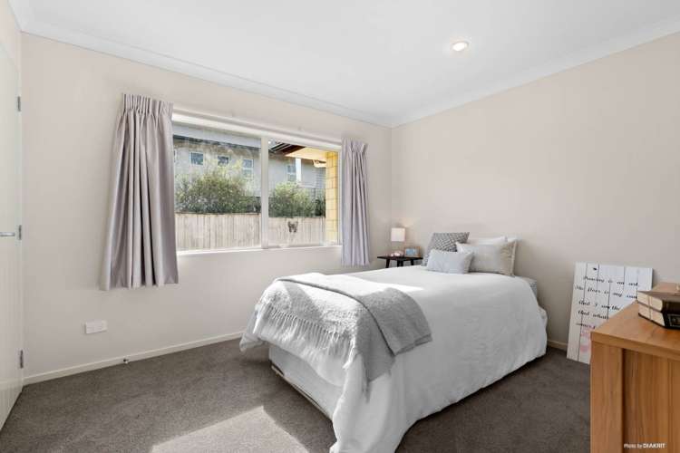 44 Constellation Avenue Beachlands_11