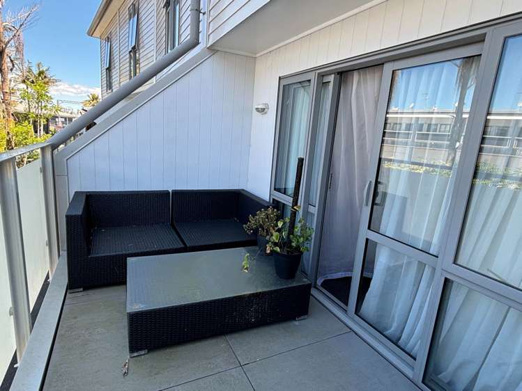 8/29 Rossmay Terrace Mount Eden_4