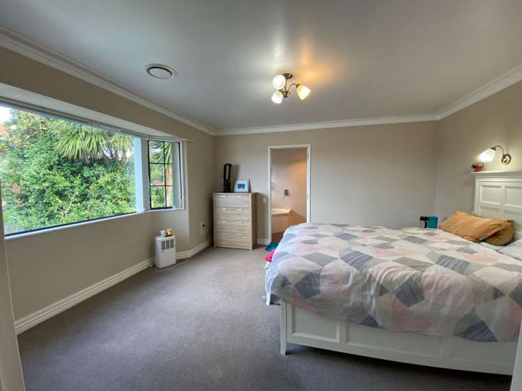 9 Hinton Place 11554_4