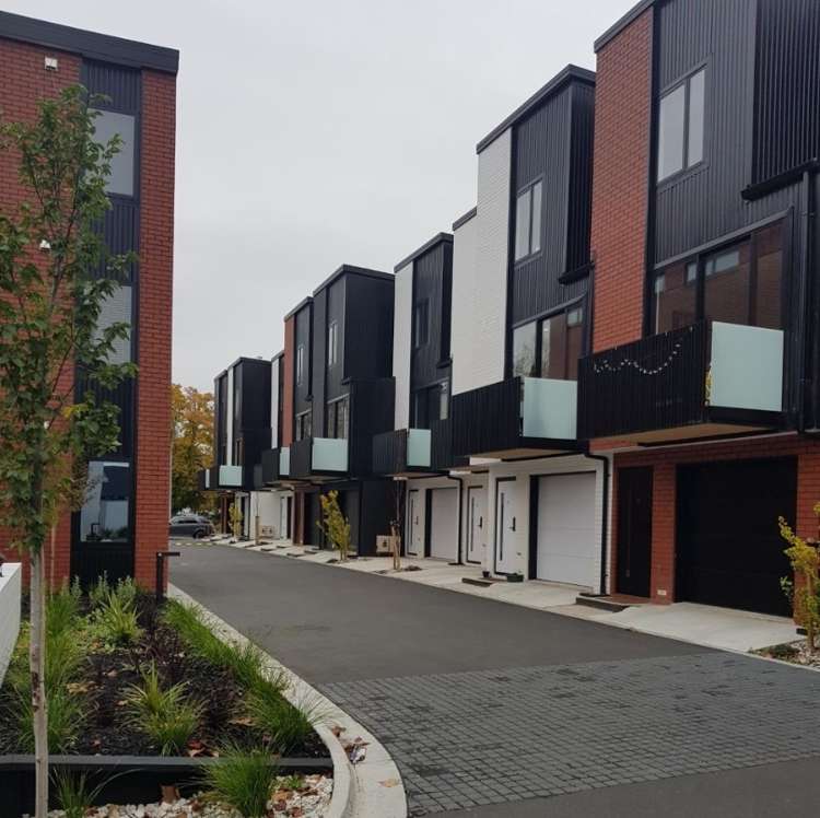 19/216 Tristram Street_0