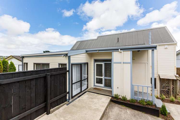 8 Dominica Crescent Grenada Village_4