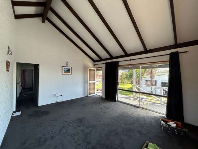 1a Metcalfe Road Ranui_1