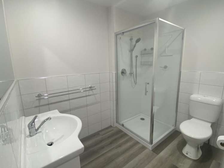 1/21 Broadway 10728_4