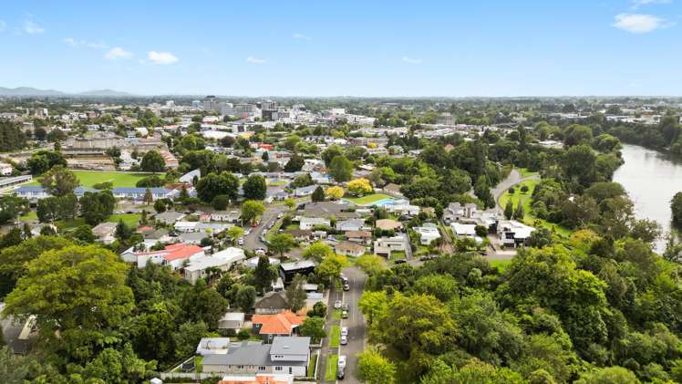 4 Valley Terrace Hamilton Central_33