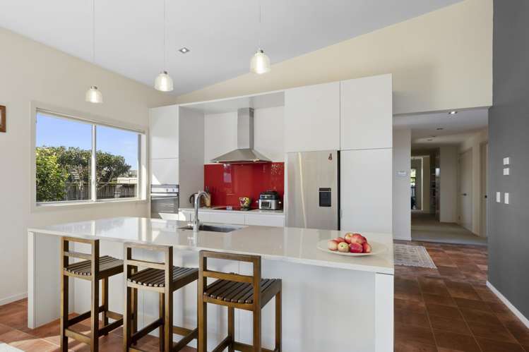 4 Saint Andrews Parkway Waiwhakaiho_6