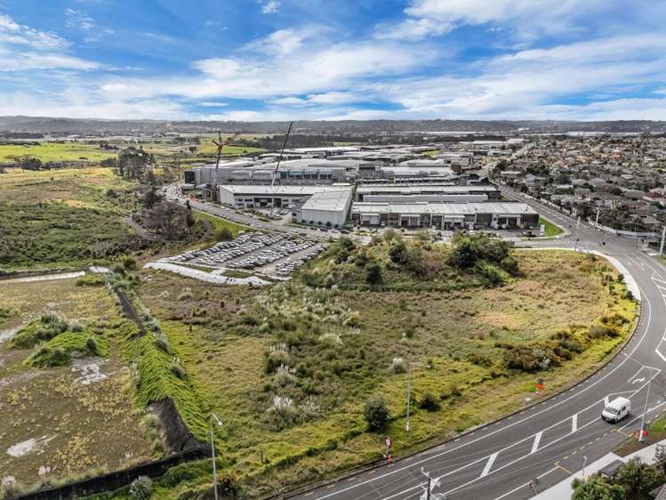 86 Hobsonville Road Hobsonville_3