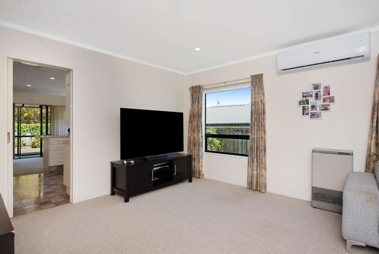 2/46 Burgess Road Johnsonville_6