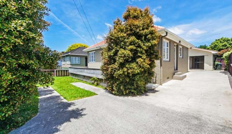 8 Renton Road Mount Albert_2