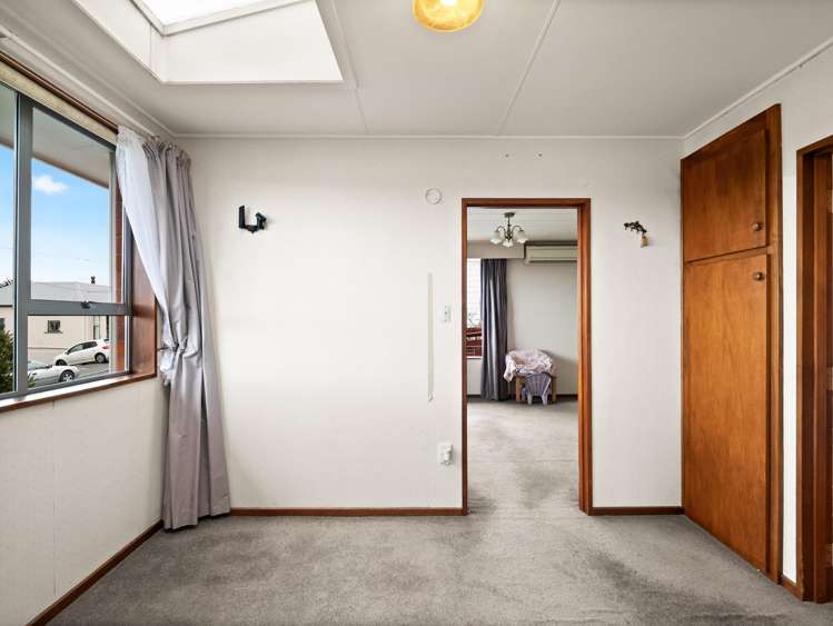 10 Bernard Street Kenmure_12
