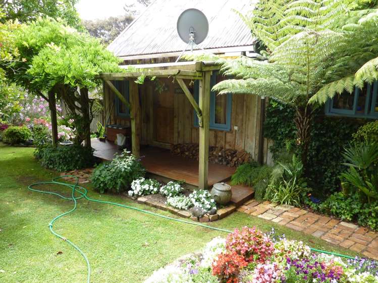 62 Chatham Avenue Paremoremo_25