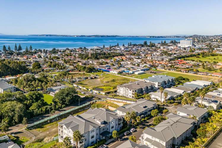 92 Landmark Terrace Orewa_4