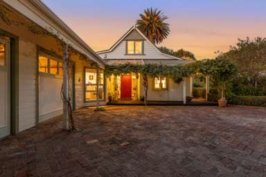 121 Amohia Street_1