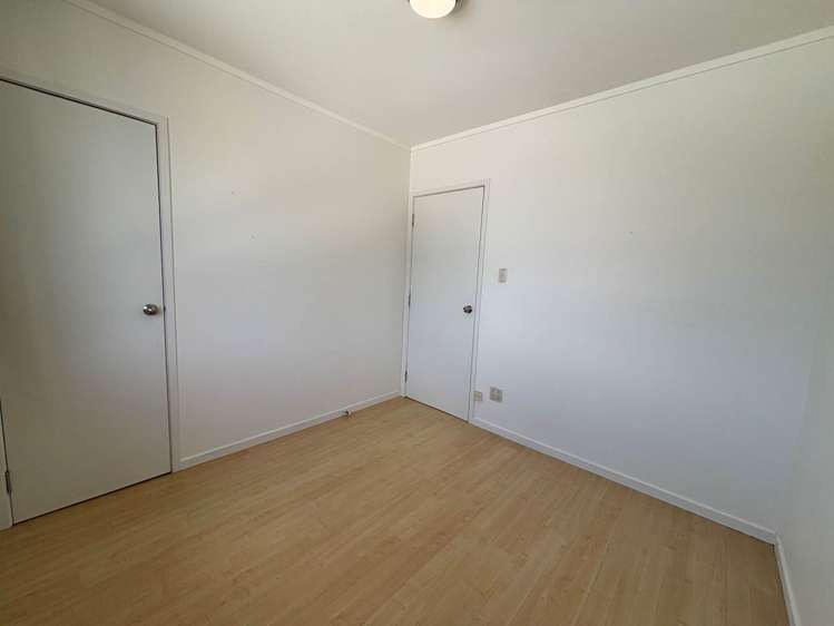 1/4 Preston Avenue Mount Albert_10