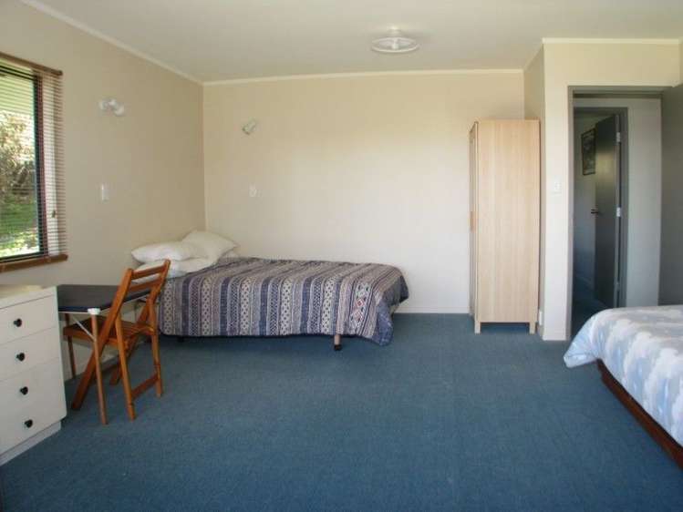 10 Logans Lane Kuaotunu_13