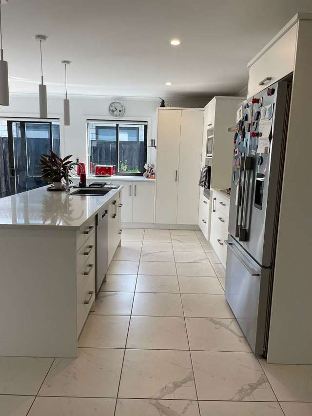 33 Probert Crescent Chartwell_3