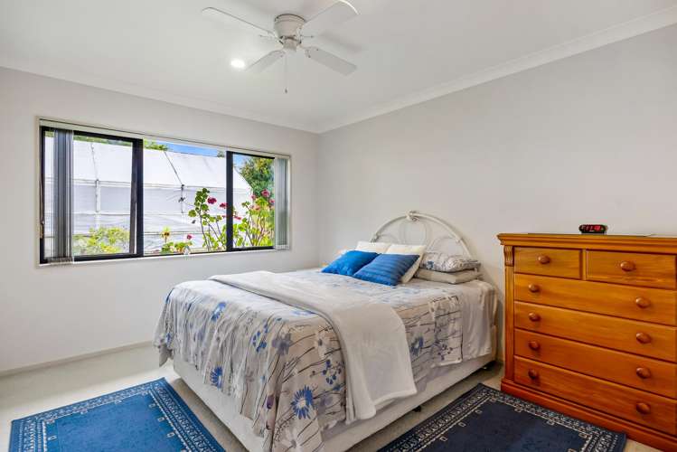 99 Old Parua Bay Road Abbey Caves_12