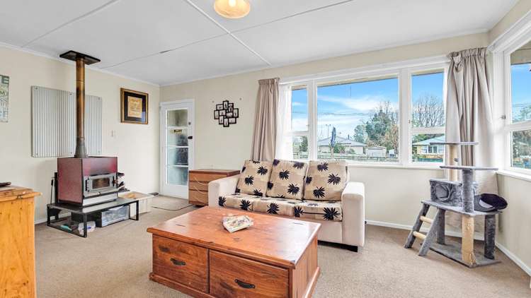 6 Elliott Crescent_4