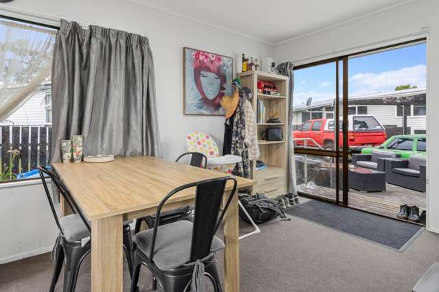 2/12 President Avenue Papakura_3