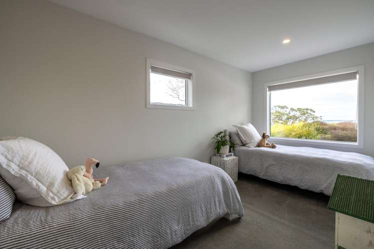 379i Gordons Road Waiheke Island_36