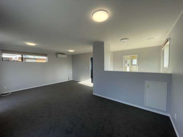 8/2 John Bracken Way Beach Haven_3