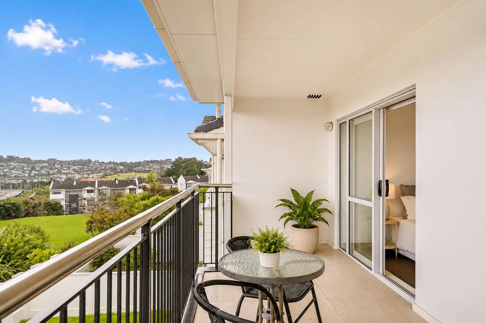 E10/60 Mason Road Oteha_0