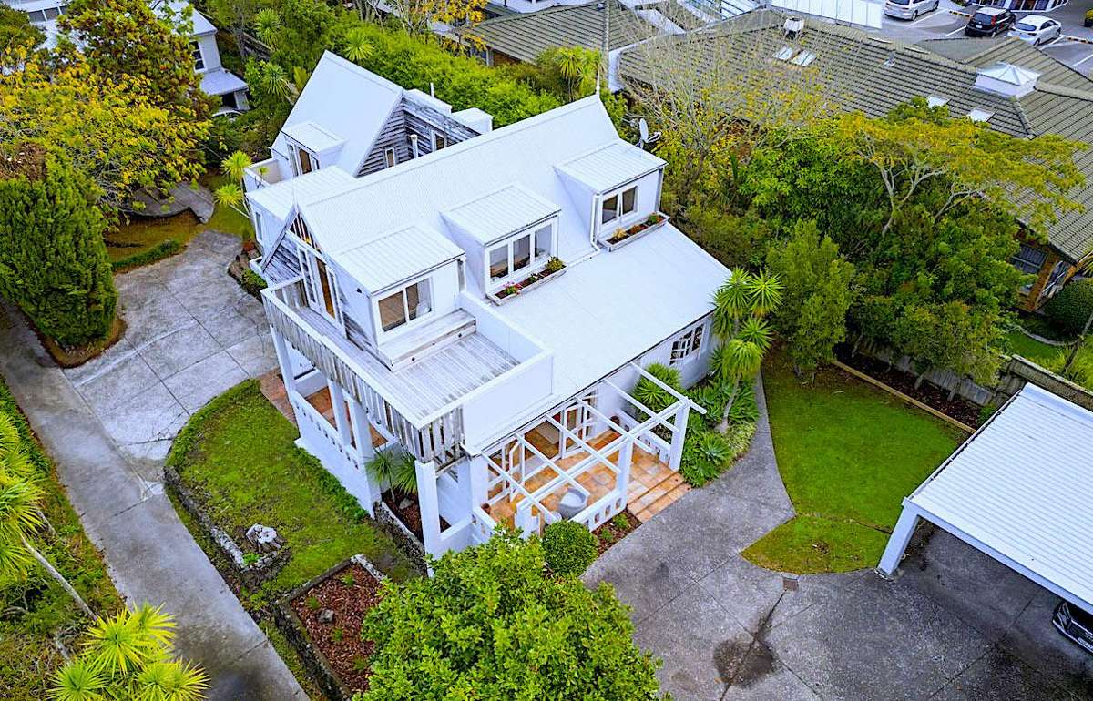 194 Onewa Road_0