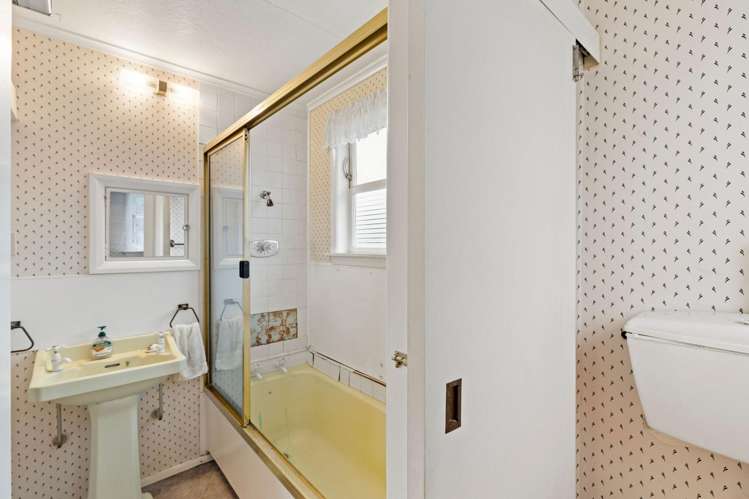  45 Goldfinch Street Taihape and Surrounds_16