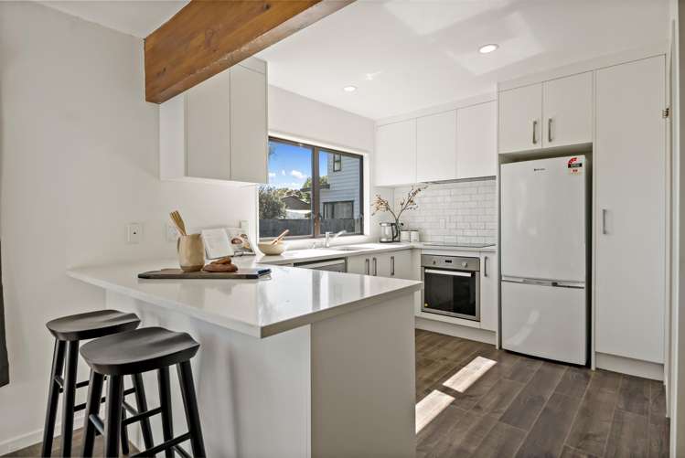 45 Fitzherbert Avenue West Harbour_3