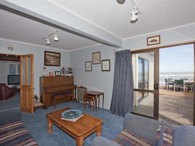 76 The Esplanade Raumati South_4