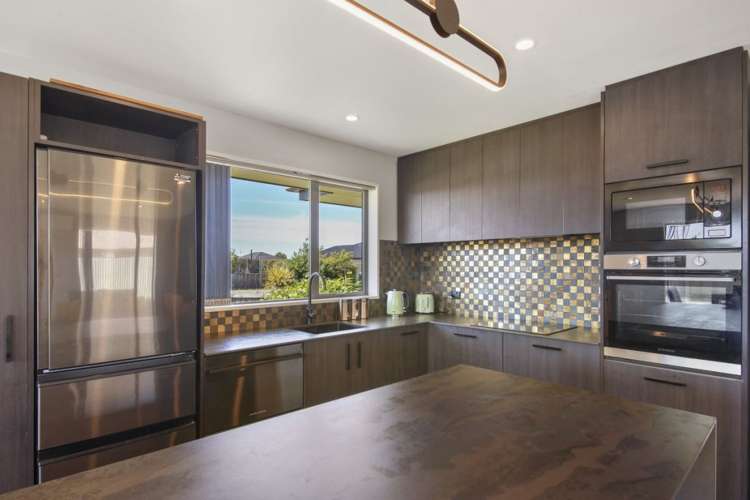 20 Da Vinci Avenue_3