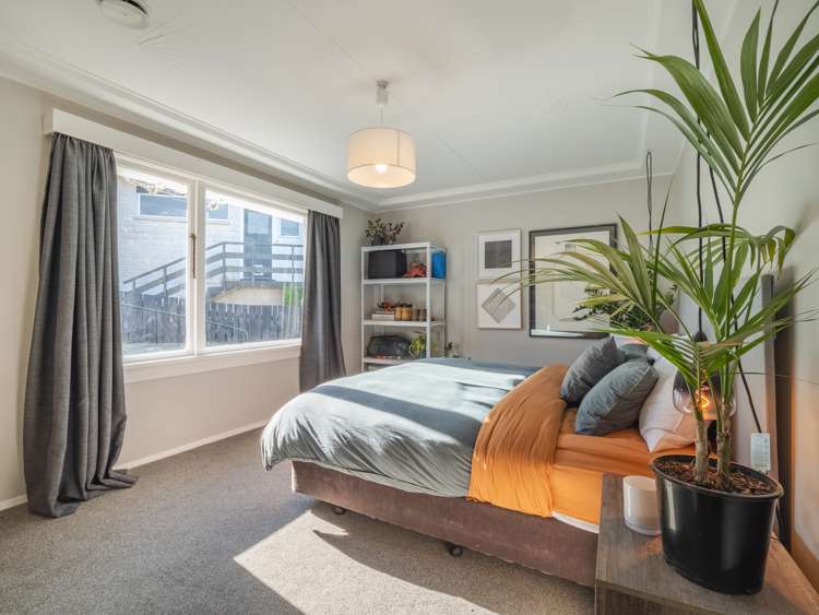 51 Stephen Street Halfway Bush_8