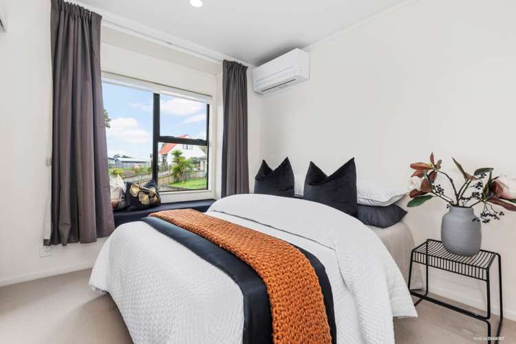 22 Carillon Place Massey_11