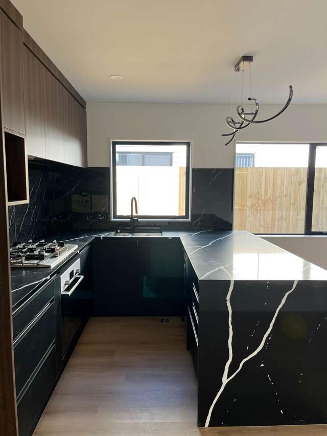 4/8 Buller Crescent Manurewa_4