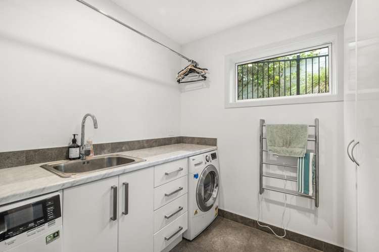 70 Chesham Avenue Waipahihi_19