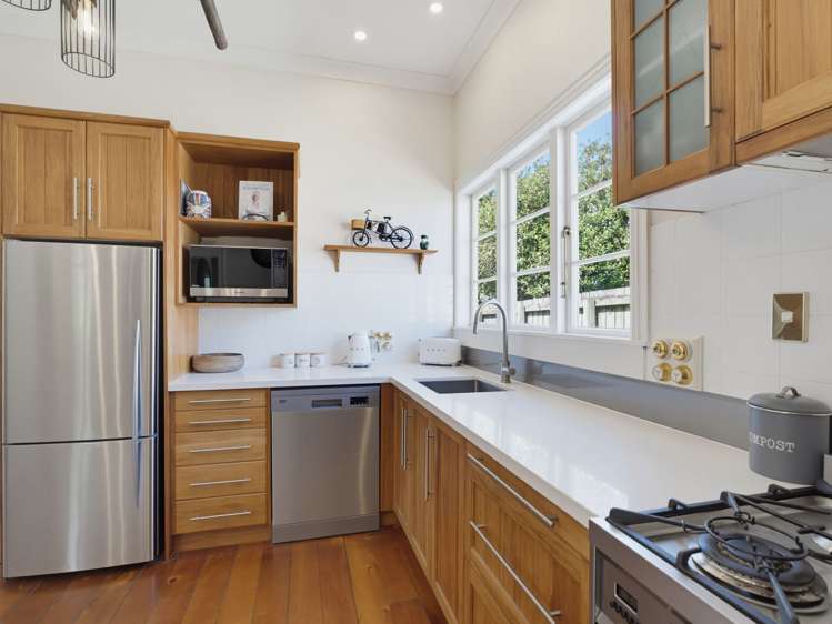 284 Main Road Tairua_20