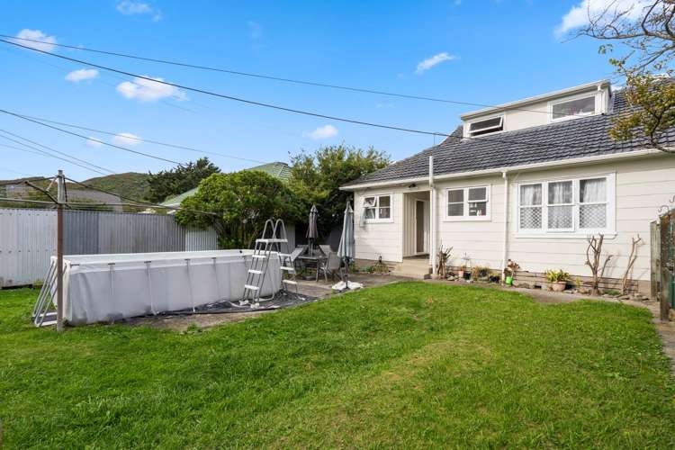 55 Hewer Crescent Naenae_9