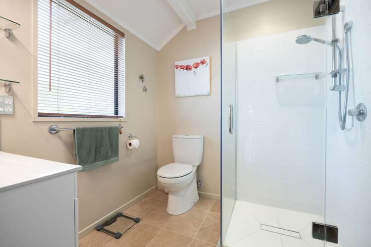 3 Sheridan Crescent Leamington_20