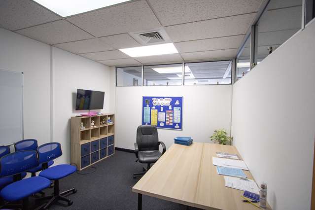 4/8 Clyde Road Browns Bay_2