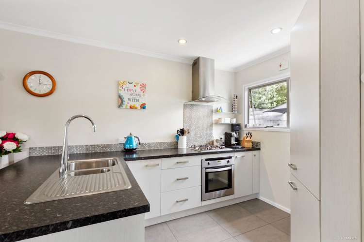 4 Onedin Place Titirangi_9