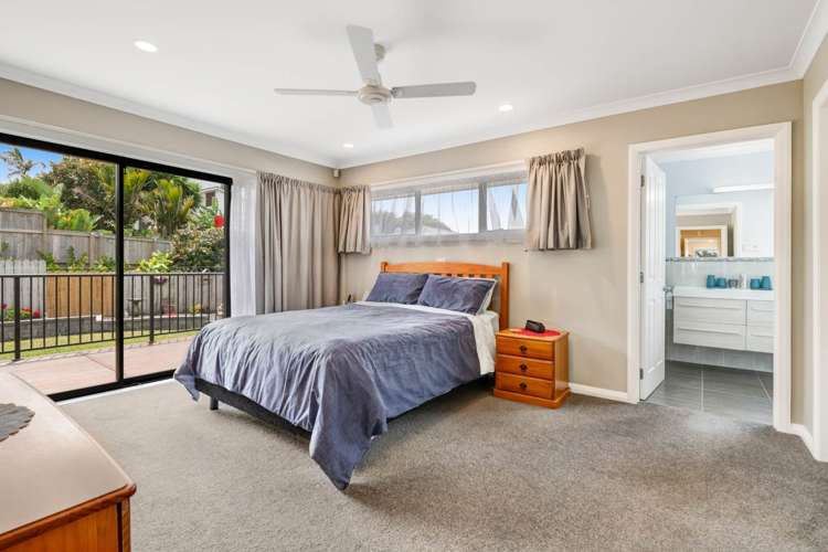 125 Grovenor Drive Orewa_21
